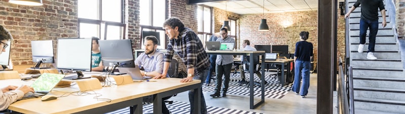 333体育关于我们团队与联系方式介绍